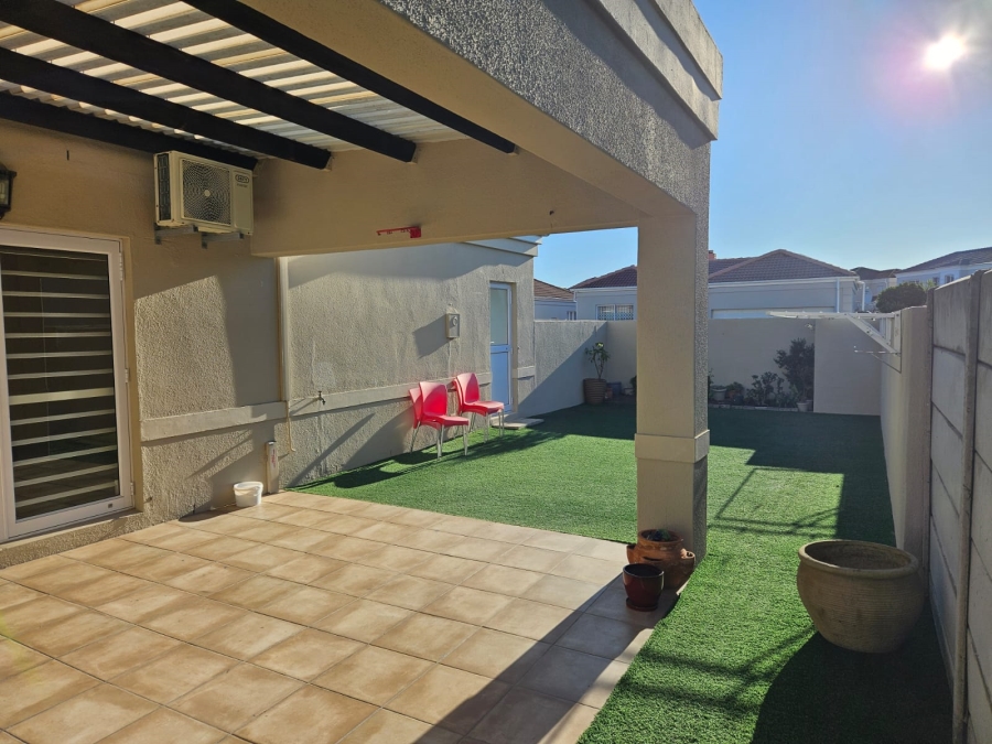 To Let 3 Bedroom Property for Rent in Century City Western Cape